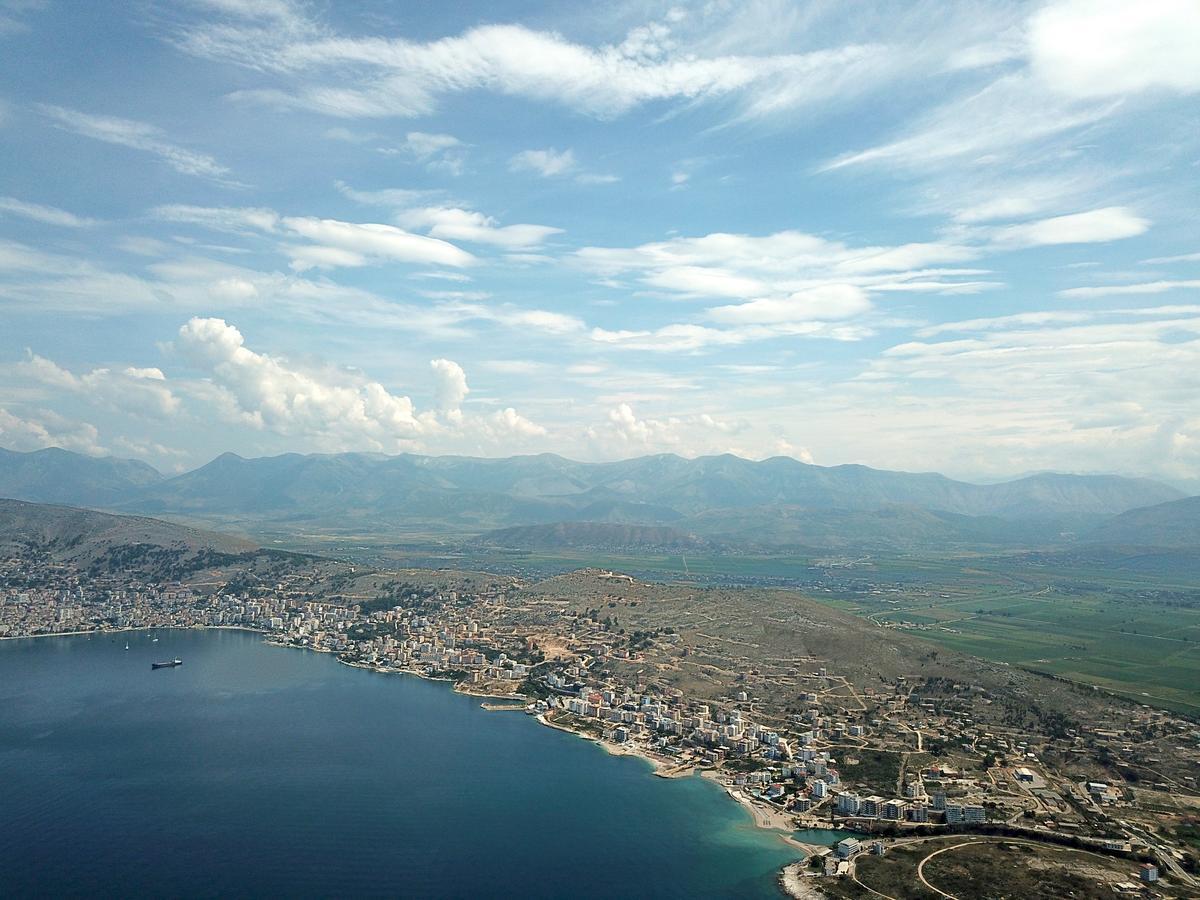 Отель Heaven Beach Саранда Экстерьер фото